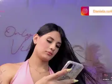 Chaturbate Sex Chat of miadaniella__