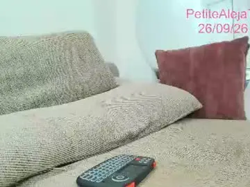 Chaturbate Free Live Porn of petitealejats
