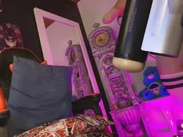 Chaturbate Sex Cam of charlotte_cruzxx