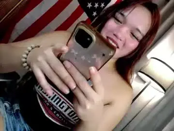 Chaturbate Live Sex of innocentcock69_britney