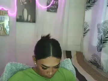 Chaturbate Live Sex Cam of ur_dazzlingmorenaxx