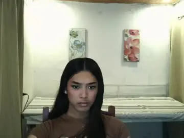 Chaturbate Live Sex Cam of ur_dazzlingmorenaxx