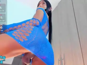 Chaturbate Sex Cam of tamarafoxy_