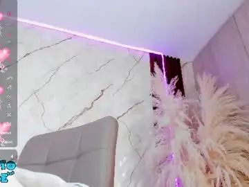 Chaturbate Nude Webcam of tamarafoxy_