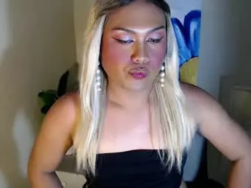 Chaturbate Live Sex Cam of its_me_bella18