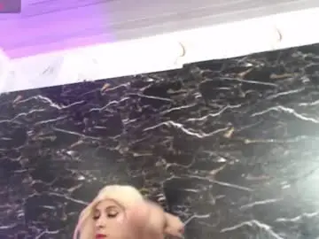 Chaturbate Live Sex of crislingery_doll