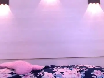 Chaturbate Live Sex Cam of andrea_gill_