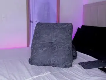 Chaturbate Best live sex cam show of valeria_lewiis