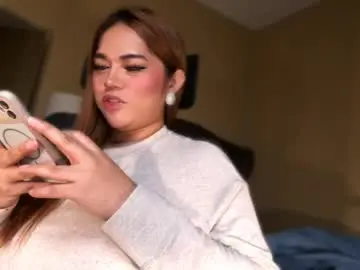 Chaturbate Best live sex cam show of bellaswildcummer