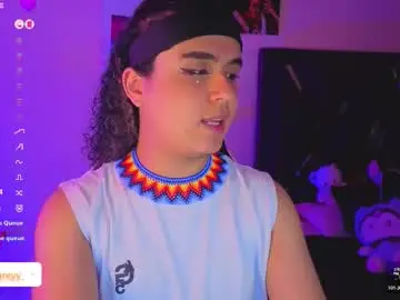 Chaturbate Free Porn Cam of derek_grey1