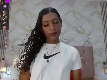 Chaturbate Watch Live Sex Cams of mia_hiills