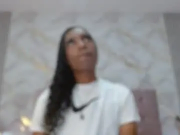 Chaturbate Free Live Porn of mia_hiills
