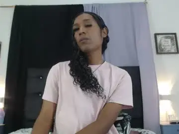 Chaturbate Sex Cam of mia_hiills