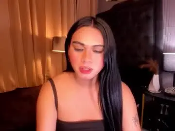 Chaturbate Live Porn of asianhugecockjulia1