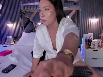 Chaturbate Watch Live Sex Cams of bella_raiderr