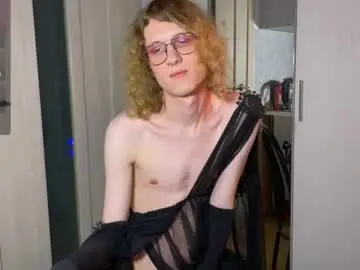 Chaturbate Free Live Porn of avery_adam