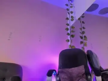 Chaturbate Watch Live Sex Cams of tahra_