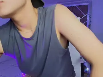 Chaturbate Live Sex Cam of keendallrose_