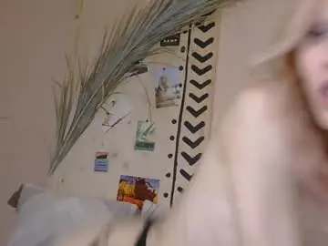 Chaturbate Live Sex Cam of kirana_hayes