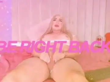 Chaturbate Watch Live Sex Cams of curvy_emmy