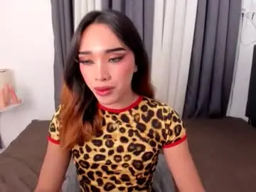 hugecock_pretty123 from chaturbate