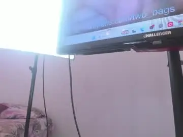 Chaturbate Free Porn Cam of bella_houston