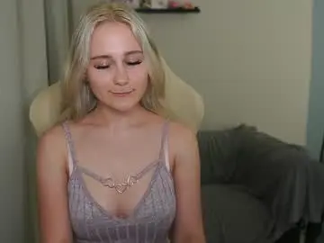Chaturbate Free Live Porn of glossy_babe_