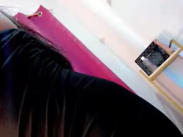 Chaturbate Best live sex cam show of amber_fuck