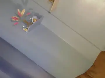 Chaturbate Live Sex Cam of xnaughtyandsweet69_