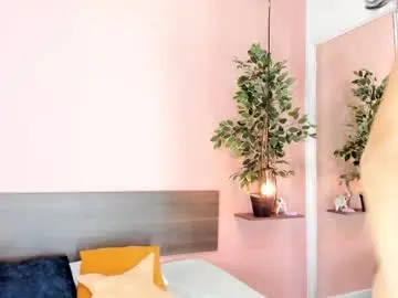 Chaturbate Live Sex Cam of alanna_miaw