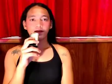Chaturbate Live Sex of hellacummer_yna