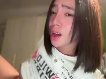 Chaturbate Watch Live Sex Cams of yowginethegreat