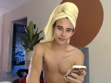 Chaturbate Free Porn Cam of alogenotwink