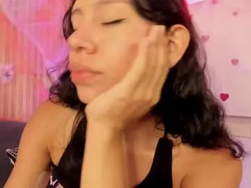 Chaturbate Live Sex Cam of emmaclark_1