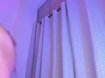 Chaturbate Sex Cam of emmaclark_1