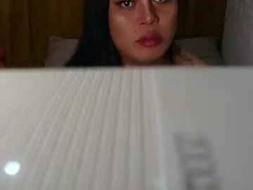 Chaturbate Nude Webcam of laurice_hooter69