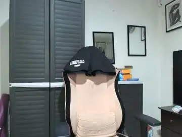 Chaturbate Live Sex Cam of xdreamangel