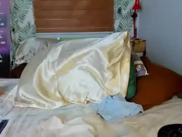 Chaturbate Free Live Porn of hungasiangirl
