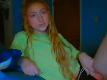 Chaturbate Live Sex Cam of lexiibbie