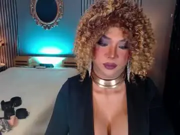 Chaturbate Best live sex cam show of hugecockchristine