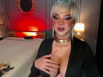 Chaturbate Adult Video Chat of hugecockchristine