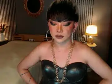 Chaturbate Live Sex Cam of hugecockchristine