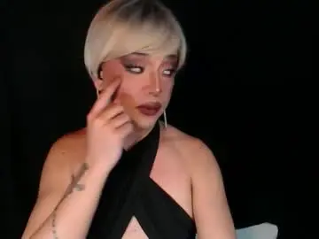 Chaturbate Live Sex Cam of hugecockchristine