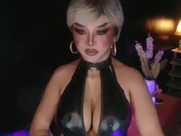 Chaturbate Sex Cam of hugecockchristine
