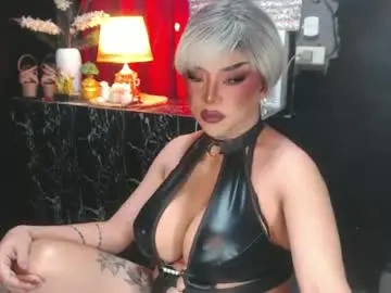 Chaturbate Best live sex cam show of hugecockchristine