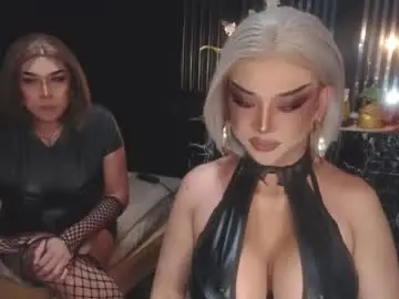 Chaturbate Sex Cam of hugecockchristine