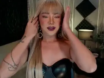 Chaturbate Best live sex cam show of hugecockchristine