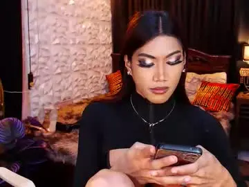 Chaturbate Adult Webcam of kiara_trans