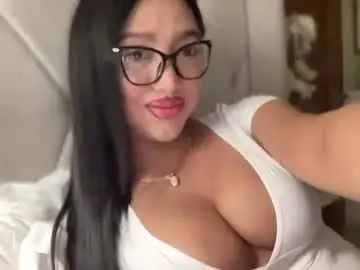 Chaturbate Live Sex Cam of foxyluscious
