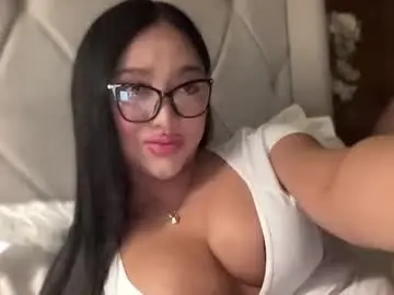 Chaturbate Live Sex Cam of foxyluscious